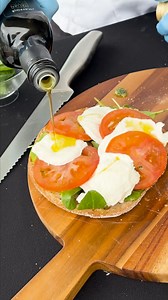 Chef Kurt is whipping up a nourishing recipe featuring our incredible Ftira Brown! ⬇️Here's what you'll need: 🥯Ftira Brown 🌿Basil Pesto 🍅Tomatoes 🧀Mozzarella 🫒Maypole Olive oil 🌿Basil Leaves 🧂🌶️Salt and pepper | Maypole