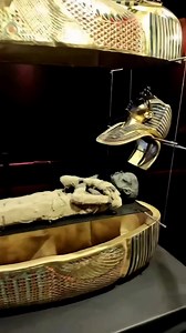 The Grand Egyptian Museum near Giza officially opened on Saturday 1 November 2025, after more than two decades and over $1 billion in investment. 🔺 It houses more than 100,000 ancient artefacts, including the complete treasures of King Tutankhamun, his golden mask, chariots, and the 4,500-year-old solar boat of Pharaoh Khufu. 🔺 Egypt’s triumph highlights the urgency to repatriate significant artefacts from institutions like the British Museum (for example, the Rosetta Stone) and Germany’s Staa