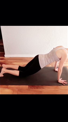 Single Leg Balanced Posture 🧘✨ #yoga​ #motivation​ #yogaskills​ #yogapose​ #youtubeshorts​