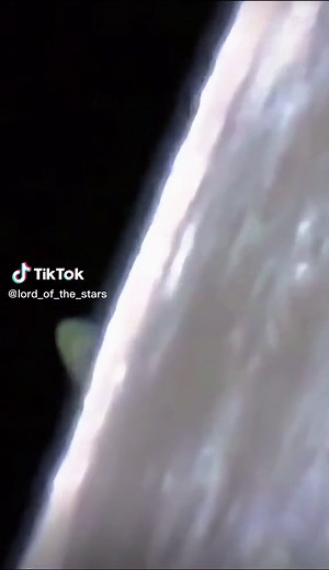 Saturn Rising Behind the Moon | Amazing Planetary Alignment