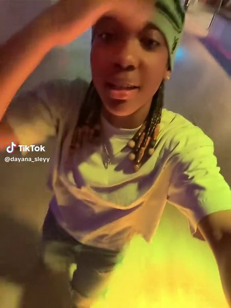 Minister of Enjoyment😍#foryoupage #trendd #stem #rollerskating