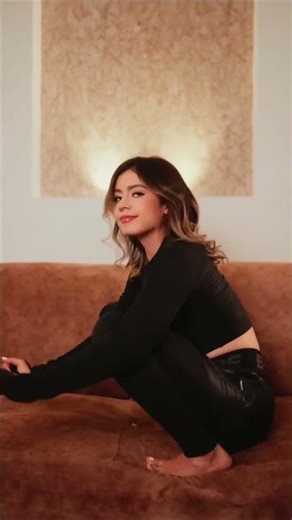 Do You wanna learn the correct Yoga positions ? ☺️ #Yogaskills #split #flexibility #eva