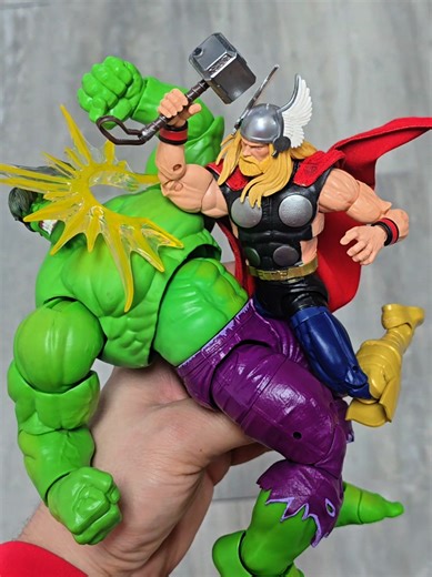 Classic vs. New Thor Looks in Marvel Legends Figures