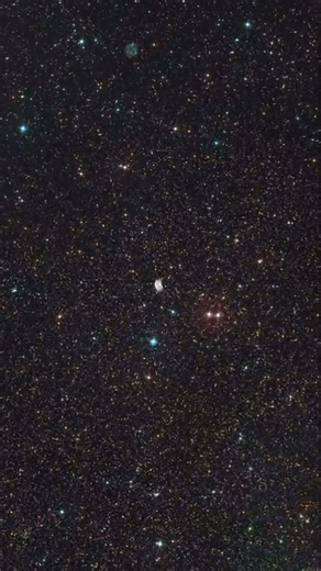 Zoom into the planetary nebula NGC 2899