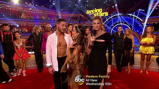 Danica McKellar & Valentin Chmerkovskiy - Samba