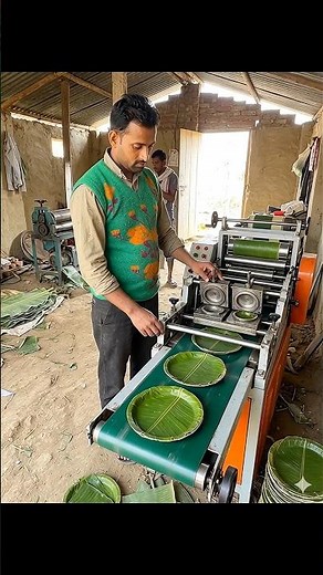 Banana Leaf Plate Making Machine❌😱mini wood toy-woodworking art skills #shorts