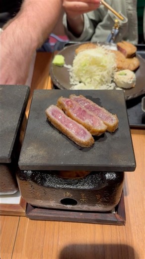 Gyukatsu Tokyo! | 📍Gyukatsu Motomura Nishi Shinjuku Branch 牛かつもと村 西新宿店 | Shinjuku, Tokyo, Japan