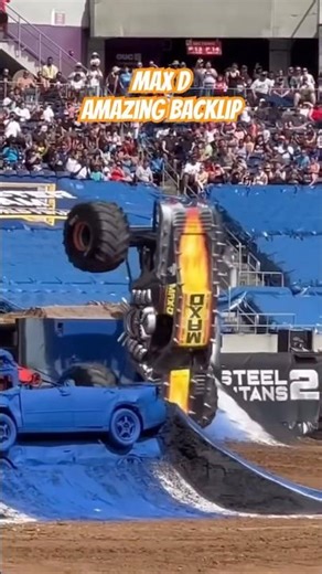 Epic Backflip from Max-D #shorts #shortsfeed #monsterjam #monstertrucks #trucks #bigair #epic #car
