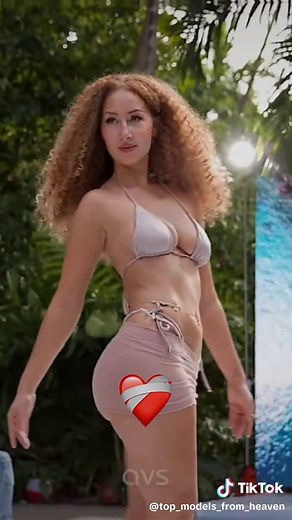 #womenpower #hot #model #topmodels #funk #bodypositive