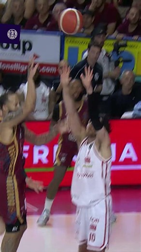 Parks and Venezia together again 🤝 #basketball