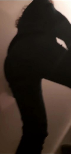 Managed to squeeze out 3 beauties whilst going up the stairs🤣🤣🤣 fart control at it's finest. #fartsarefunny #fartchallenge #farttok #fartsfordays