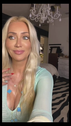 did my mermaid wavy extensions today and color her ❤️😍🧜🏻‍♀️thanks babe follow her @Mali or her 1 (954) 643-2669