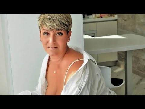 Lovely Lenore ☘️ | Confidence & Style Over 40