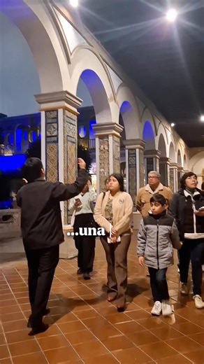 🏛✨ El 2025 fue un año para vivir la historia, no solo para conocerla. Noches llenas de misterio, personajes que cobraron vida, exposiciones que despertaron devoción y miles de visitantes recorriendo nuestros claustros con asombro y emoción. 💛🎉 Cada paso, cada mirada y cada momento formó parte de una historia que seguimos escribiendo juntos. ✨ Gracias por ser parte de nuestro 2025 📍 Te esperamos en el Museo del Convento de Santo Domingo 📌 Jr. Camaná 170 – Centro Histórico de Lima 👉 El 2026 