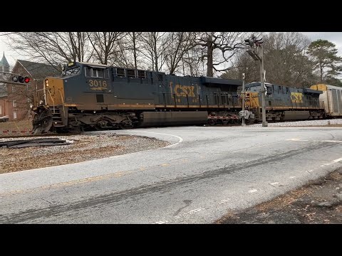 Odd horn on CSX M543 through Union City (Atlanta) GA. 1/8/2026 4:23 PM