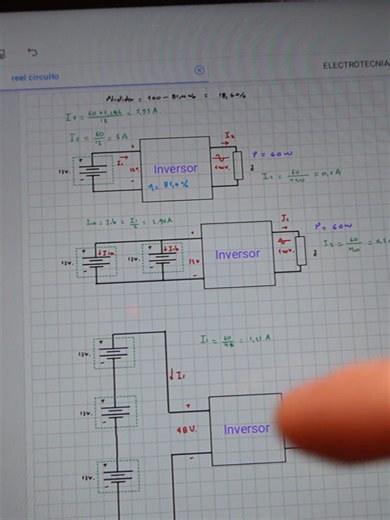🔋 ¿Cómo predecir el tiempo de respaldo de una batería? ⏱️📊 (Cálculo con datasheet eficiencia de inversores) En el video te muestro el procedimiento paso a paso para tres configuaciones con baterías VRLA 🔋🔋🔋, inversores de 12V y 48V ⚡, y una carga fija de 60W 💡. ⚙️ Configuraciones: 🔹 Config 1: 1 batería VRLA de 80Ah @12V → inversor 12V DC a 120V AC 🔹 Config 2: 2 baterías VRLA de 80Ah en paralelo @12V → mismo inversor 🔹 Config 3: 4 baterías de 9Ah en serie @48V → inversor 48V DC a 120V AC