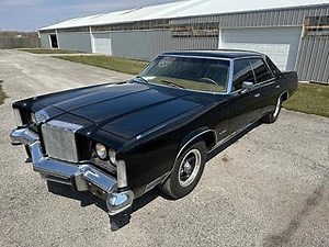 1978 Chrysler New Yorker Brougham 4-Door Sedan 440