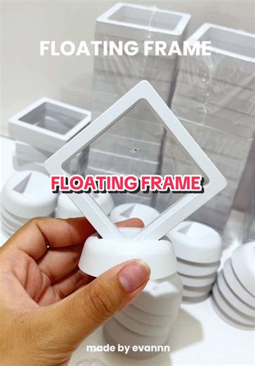 Unboxing 30 Floating Frames for Creative Displays