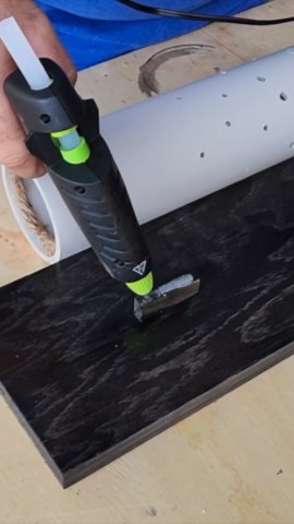 Grab some PVC pipes and a solar light 💡