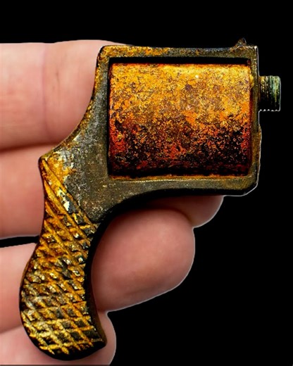 This WW1 Trench Lighter Is Truly Unique – Full Restoration | Pretty Restoration