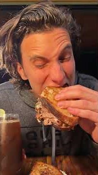 Un hack para hacer 3 cafés fríos ☕️🧊 y 3 sándwiches 🥪 en 10 min. @nescafemex