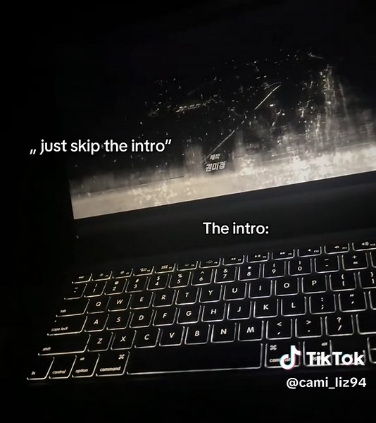 No te pierdas esta increíble intro de Bloodhounds