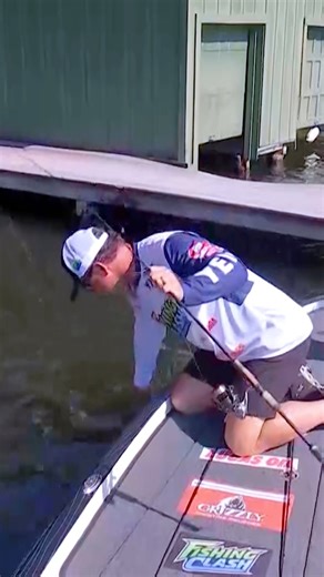 Jeff Sprague of Team YETI lands a 3-pound, 10-ounce largemouth during Period 3 action at Day 1 of the Knighten Industries Heritage Cup Presented by Bass Boat Technologies in Minocqua, Wisconsin. There’s still an hour left. Anything could happen. The Top 2 teams advance. #Fishing #BassFishing #TeamSeries #MajorLeagueFishing #minocquaarea Minocqua Area Visitors Bureau | Major League Fishing