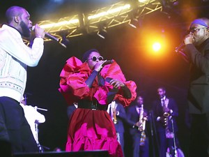 Fugees Reunion Tour Postponed Until 2022