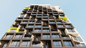 Park View Apartments-ը ոչ միայն քաղաքի ամենաերևելի ճարտարապետությամբ շենքերից է, այլ նաև կառուցվում է շատ հարմար տեղադիրքում։ Ղափանցյան 4/9 հասցեում կառուցվող Park View Apartments-ը գտնվում է Երազ թաղամասի հարևանությամբ, ունի հարակից ծառաշատ այգի՝ փոքրիկների հետ զբոսանքի և ձեր հանգստի համար։ Park View Apartments-ում 1քմ-ը սկսվում է 540․000 դրամից։ ✅ Գործում է եկամտահարկի վերադարձի մասին օրենքը ✅ Շինավարտը նախատեսվում է 2027 թվականի գարնանը 🏢 Կառուցապատող՝ «Ջի Էմ Դիվելըփմենթ» ՍՊԸ 👉 Վաճառքի բացա