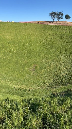 This was a volcano! 🌋 Mount Eden in Auckland, New Zealand 🇳🇿. #volcano #travel #auckland #newzealand | Mike Jack Eats Heat