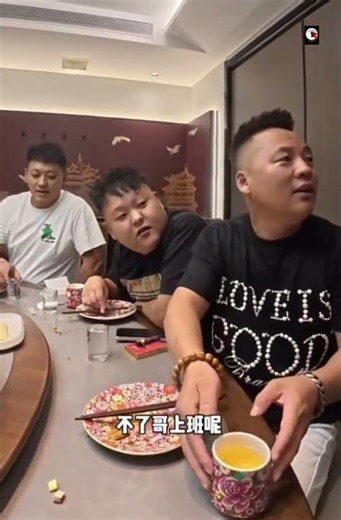 The Ultimate Dining Table Prank!​When the 'Alcohol' Turns to Tea​Crazy Toasting Game: The Great