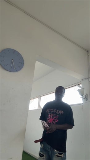 Vidéos de Charmeur Italien (@charmeur.italien3) avec son original - PRINCE JABI 🎙️✨