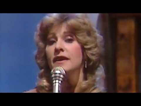 Joanna Field - Don't Fly Too High (Live Performance)