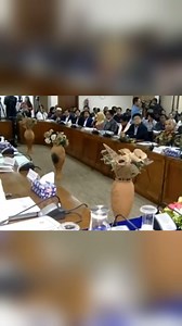 Despite China being one of Bangladesh’s largest trading partners, no Chinese bank currently operates locally, increasing reliance on dollar-based transactions. This has added costs and complexity to imports, according to business groups. Analysts say China’s proposal to acquire a weaker local bank could enable direct yuan-based transactions and improve trade efficiency. #BangladeshChina #TradeFinance #BankingSector #SouthAsiaEconomy #CurrencySettlement | Trending News