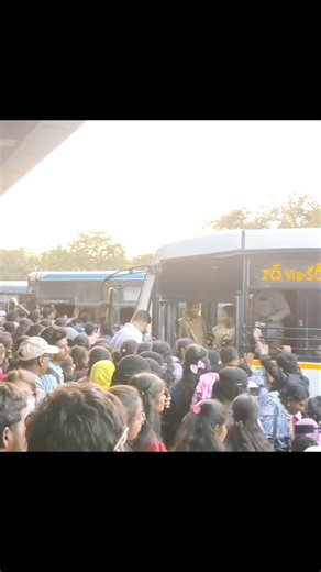 sankranti holidays | సంక్రాంతి సెలవులు #sankranthi #telangana #andhrapradesh #kites #muggulu #buses