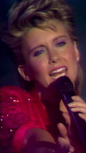 Olivia Newton-John’s Magic in Concert 🔥 1982 Throwback Classic #80smusic #oldies #olivianewltonjohn