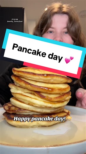 Delicious Classic English Pancakes with Sugar and Lemon