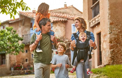 Family Life in Spain: Unique Values and Traditions | LoveToKnow