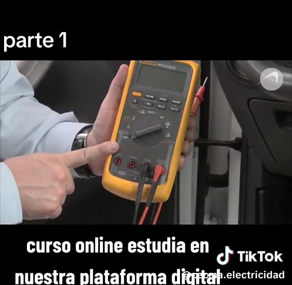Guía para Conectar un Escáner Automotriz OBD2