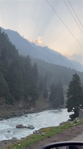 Beautiful Views of Kashmir | Road Trip to Pahalgam 🏔️ #travel #scenicdrive #nature