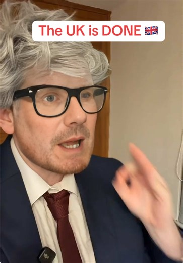 UK Government Controversy: Alla Abd El-Fattah's Entry