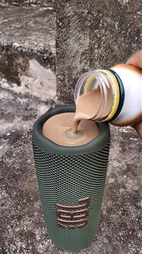 JBL FLIP 6 And GOLDA COFFE Test Bass Speaker