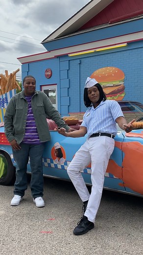 name a more iconic duo 👀🍔 | Nickelodeon