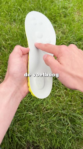 Solve inlegzolen zorgen ervoor dat jouw kind weer zorgeloos kan spelen, rennen en sporten. Comfortabel. Betaalbaar. Direct leverbaar. Nu 20% herfstkorting gratis verzending https://shopsolve.co/collections/all/products/solve-inlegzoolx | Solve.nl