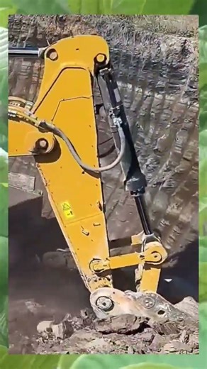 CAT Excavator on Site: Digging Dirt & Loading Dump Trucks in Style! #excavator #heavycivil #farming