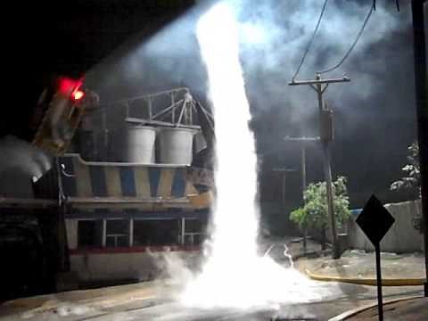 Twister Ride It Out (full) - Universal Orlando 2010