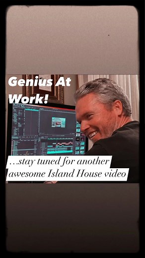 3.5K views · 18 reactions | Watching Quincy Perkins work is like a being served a fabulous cocktail. Not only does it look and smell amazing but you are honestly shocked at how every sip gets better and better. cheers QP | Island House Key West Gay Hotel & Resort | Facebook
