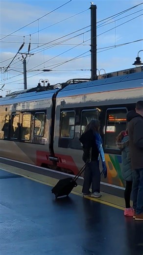 Class 755 Changing power at Ely Station #shorts #viral