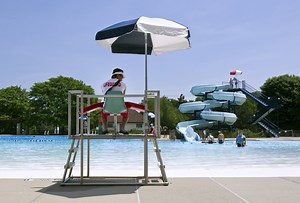 Iconic Italian restaurant chain swaps pool noodles for pasta noodles in new float collection