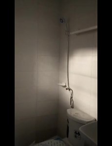 🏡 *NOUVEAU PROGRAMME LOCATIF À ANYAMA – 4 CROIX – LOCATIONS - STUDIOS - 2 PIÈCES - Immeuble neuf, calme, sécurisé, avec parking pour chaque appartement. La consommation d'eau est comprise dans le prix du loyer !!! 📍 *Zone : Anyama – 4 Croix* 🔹 *APPARTEMENTS DISPONIBLES : STUDIOS & 2 PIÈCES* 🔸 STUDIOS – Loyer: 70 000 FCFA / mois ✅ Chambre avec placard ✅ Salle d’eau moderne avec WC ✅ Cuisine séparée ✅ Balcon *(étages)* ou terrasse arrière *(rez-de-chaussée)* 📍 Rez-de-chaussée / 1er / 2ème / 3